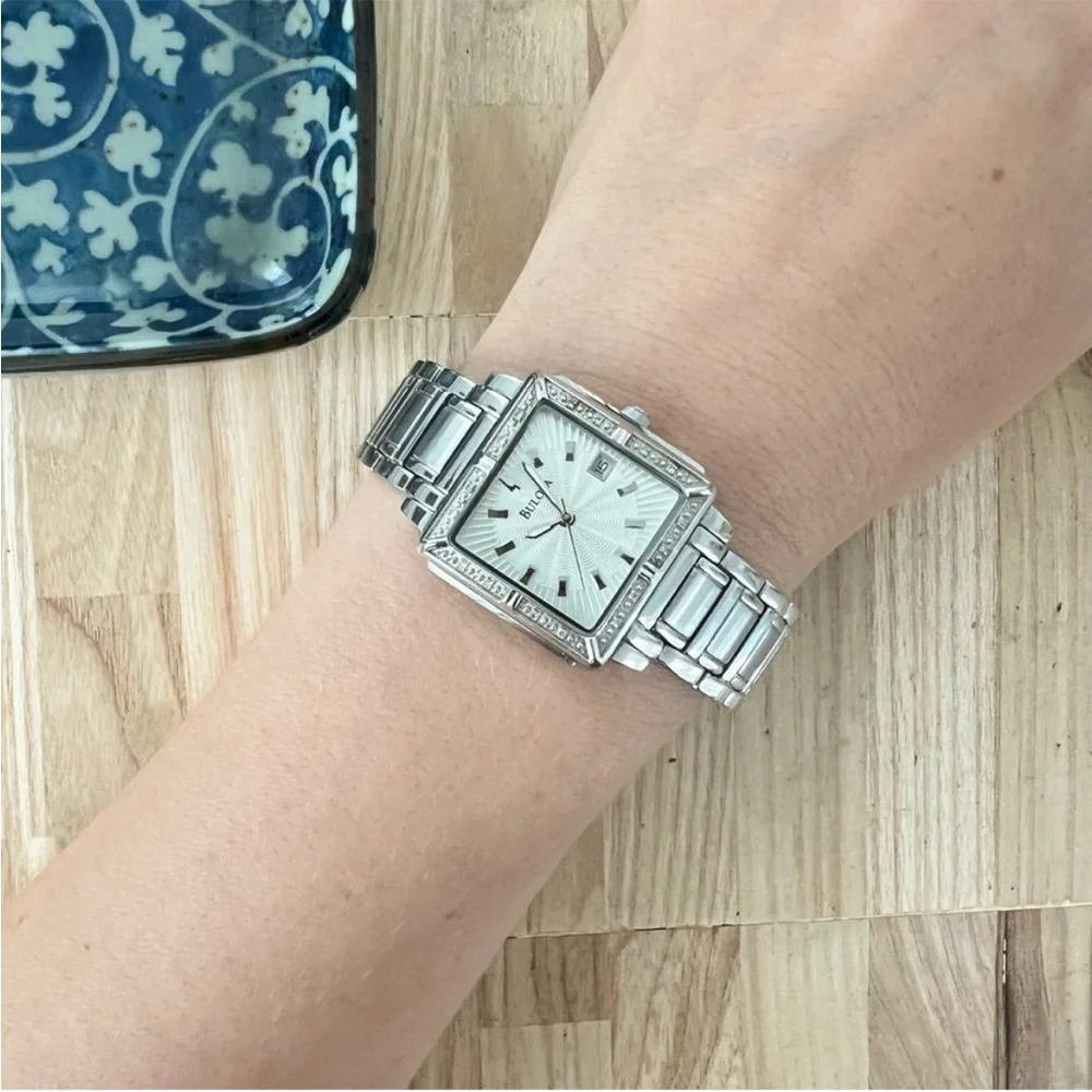Bulova ladies square diamond dress watch NEW BATTERY